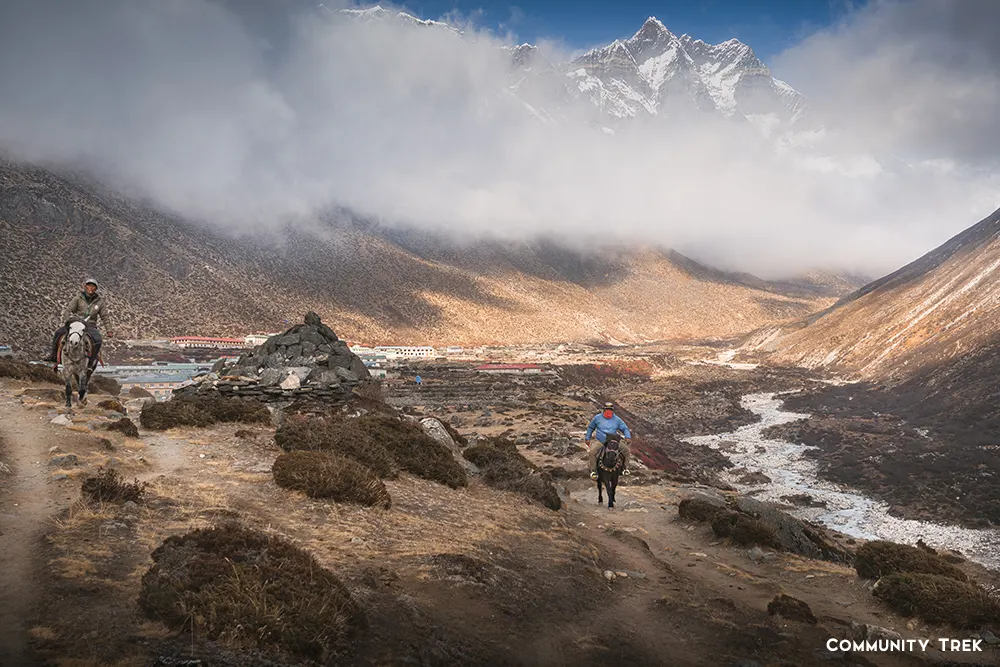 Trek to Dingbuche (4,410m).