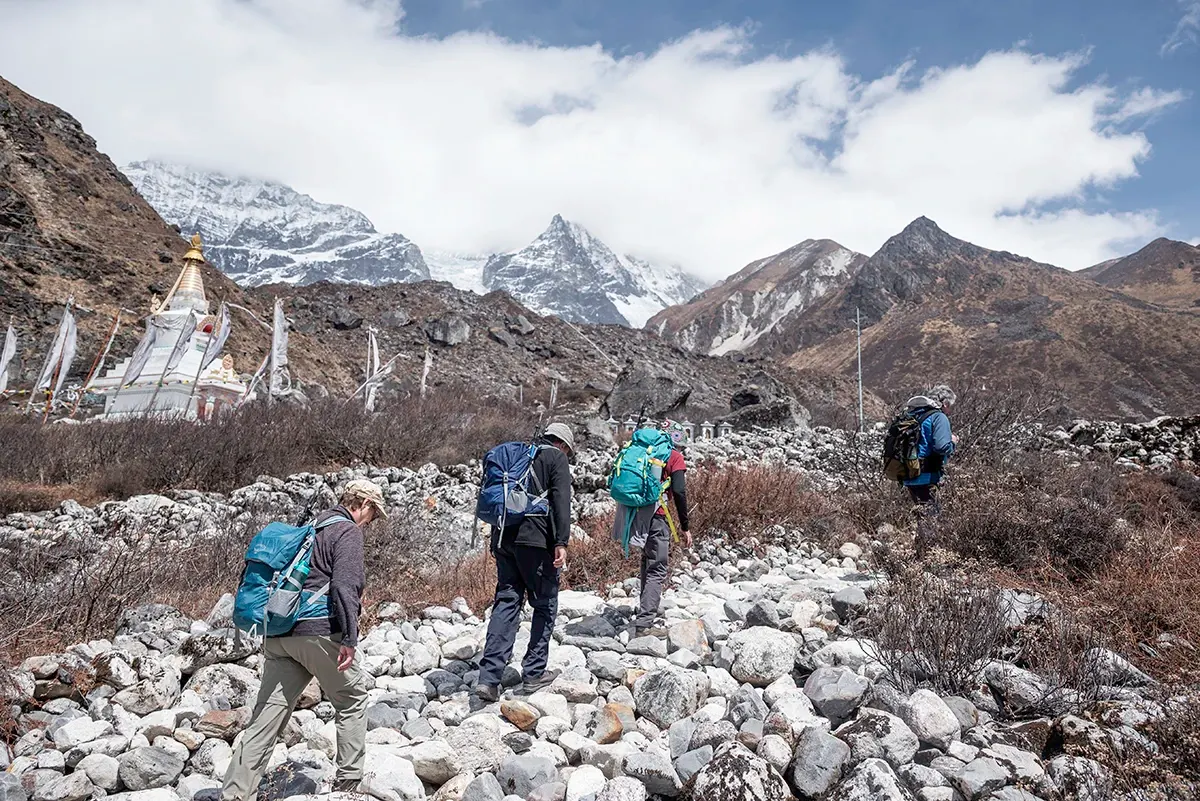 Trek from Thangsyap to Kyanjin Gompa (3,870m)