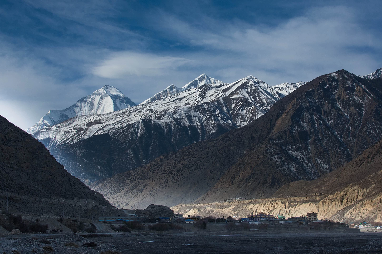  Mount Dhaulagiri standing from Kaligandaki Valley. 